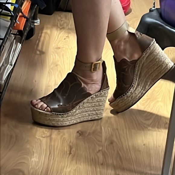 Chloé Sz 39/US 9 Brown Tooled Laser Cut Platform Wedge Espadrille Sandals - Picture 11 of 12